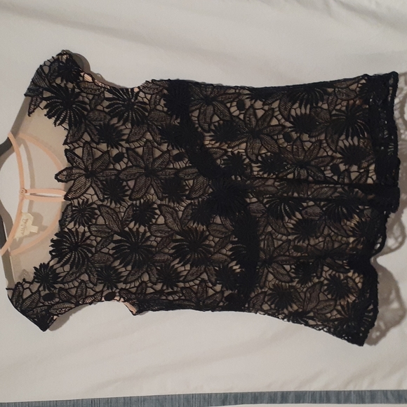 Classic Top by Deletta Timeless Nude Mesh with Black Floral Lace Overlay - Picture 3 of 3